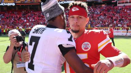 Raiders Tabbed to Add Patrick Mahomes’ Favorite QB to Fix Geno Smith ‘Mistake’