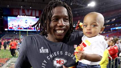 Patriots Add Playmaker, 2-Time SB Champ Ahead of Big Week 10