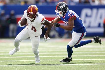 Commanders Sign Former Giants Cornerback After Losing Marshon Lattimore