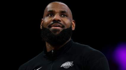 Lakers G League Coach Reacts to LeBron James Practicing Ahead of Season Debut