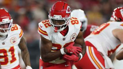 Chiefs Reunite With Big-Play WR Ahead of Broncos Matchup