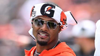 Browns Give Bizarre Update on Deshaun Watson After Dillon Gabriel Decision