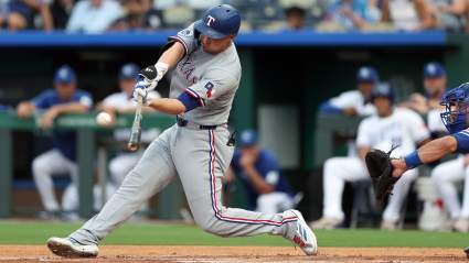 Yankees Trade Idea Lands Rangers’ $325 Million Shortstop in Massive Deal