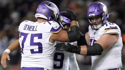 Vikings’ Pro Bowl Offensive Lineman Opens Up on Retirement Decision After Concussions