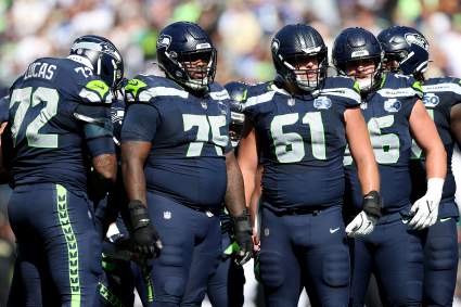 Seahawks’ 7-2 Party Rocked by Sudden Knee Injury to Key Starter