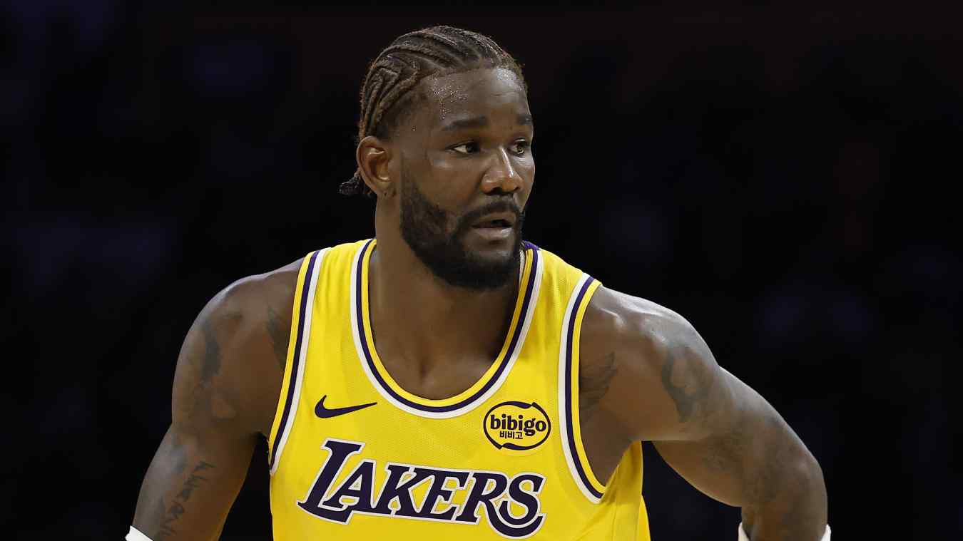 Deandre Ayton's 'DominAyton' Resurgence Offers Lakers Hope Amid Playoff Pressure and Injury Concerns — image 4