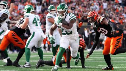 Breece Hall Shares Powerful Jets Message, Team Changes Contract Stance