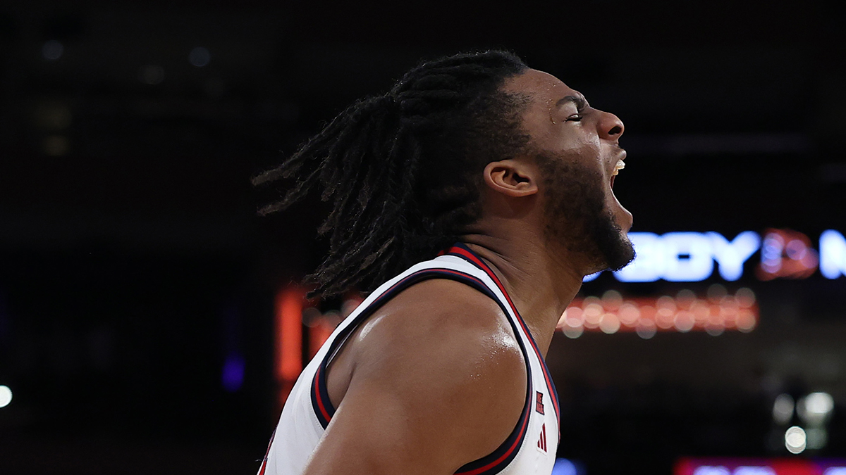 Lakers Predicted to Land Award-Winning 'Dynamic' Forward