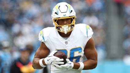 Chargers Get Good News on TE Oronde Gadsden’s Knee Injury