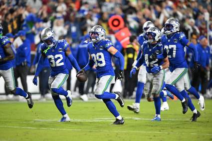 Future Hall of Fame Pass Rusher Snubbed Seahawks, Now Lives ‘Hot Pockets’ Life
