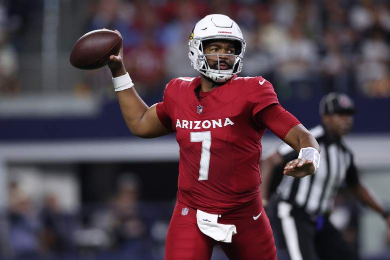 Jacoby Brissett throws a pass.