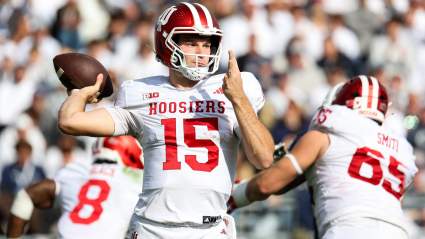 Jets ‘Entire Brain Trust’ Visits With 22-Year-Old Top QB Prospect