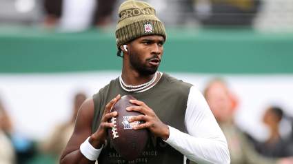 Browns’ Myles Garrett Responds to Calls Bench Dillon Gabriel for Shedeur Sanders