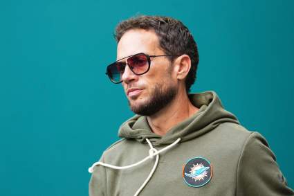 Mike McDaniel Gives Cryptic Response to Whether He Trolled Bills Fans at Elbo Room