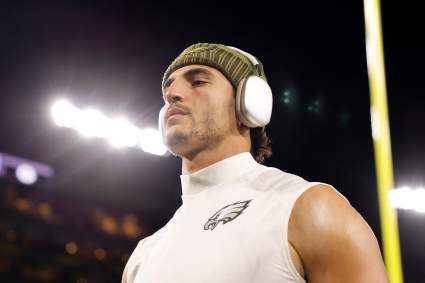 Vic Fangio Sends Clear Message on New Eagles LB Jaelan Phillips