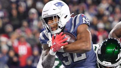 Patriots Face TreVeyon Henderson Question Amid Rhamondre Stevenson News