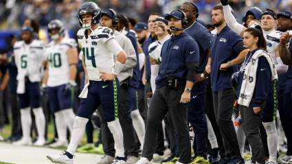 Seahawks HC Reveals Message to Sam Darnold Amid 4-INT Game