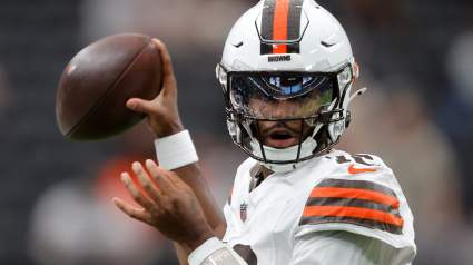 Shedeur Sanders-Deshaun Watson Browns Interaction Captures Attention
