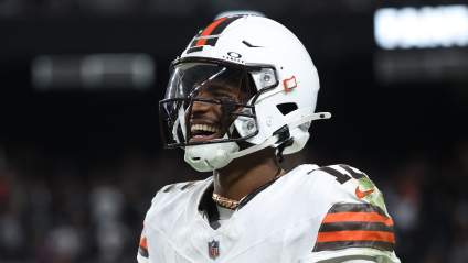 Shedeur Sanders Gets Huge Opportunity After Browns Bench Dillon Gabriel