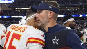 Chiefs' Patrick Mahomes and Cowboys' Brian Schottenheimer chat after Week 13 news.