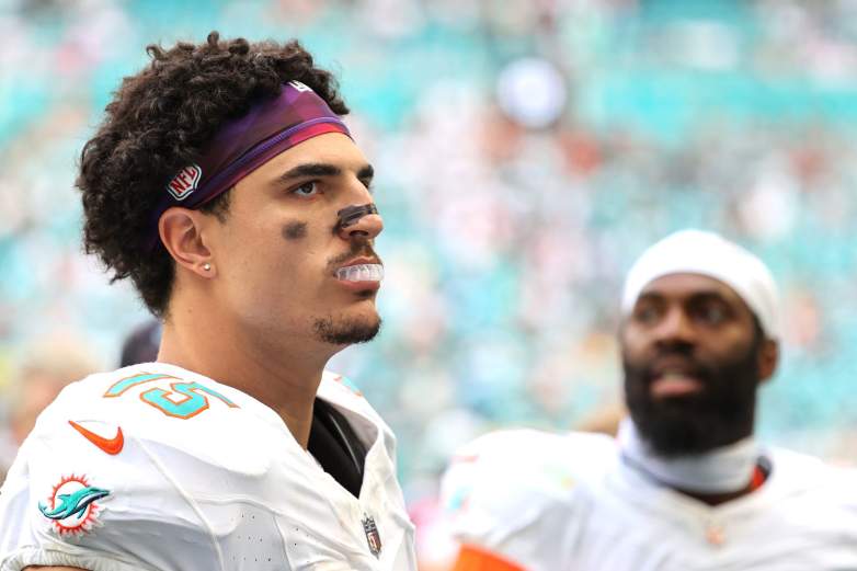 Miami Dolphins OLB Jaelan Phillips traded to Philadelphia Eagles.