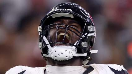 Texans Announce ‘Discouraging’ News About Award-Winning Pro Bowl Playmaker