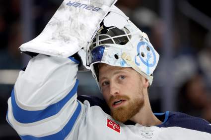Blackhawks Could Have Valuable Trade Piece in Veteran Goalie