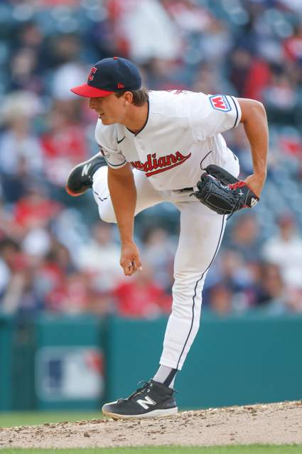 Braves Reach Contract Agreement with Former Guardians Elite Reliever