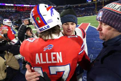 Bills QB Josh Allen Sends Strong Message on Drake Maye’s Struggles