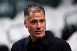 Lakers Urged to Make Ruthless Move to Land 7-Foot-1 Stretch Big