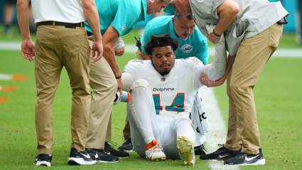 Dolphins Player Gets Crushing News During Buccaneers Win