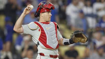 Phillies Sign Contact Hitting Catcher as J.T. Realmuto’s Hopes Dim
