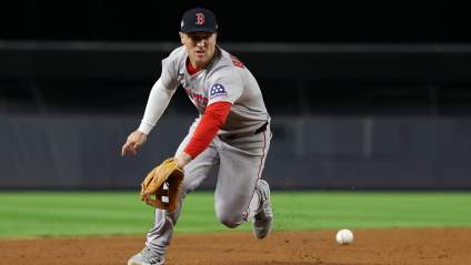 Cubs Get Promising News in Pursuit of All-Star Infielder