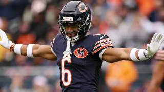 Bears Locker Room Sends Crystal Clear Kyler Gordon Message