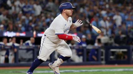 Blue Jays Sign ‘Aggressive’ Free Agent Catcher Amidst New Trade Talks