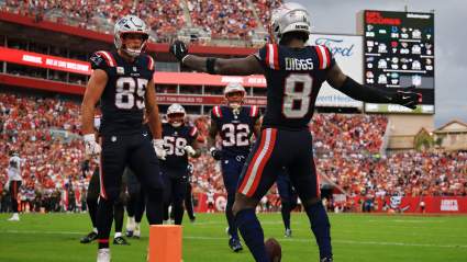 Patriots OC Reveals Stefon Diggs, Hunter Henry Problem