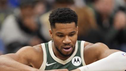 Blockbuster Bucks Trade Pitch Adds $197M Star To Satisfy Giannis