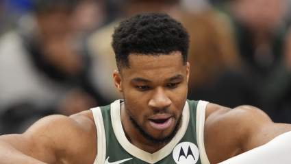 Giannis Antetokounmpo “Uncomfortable” About Trade Rumors