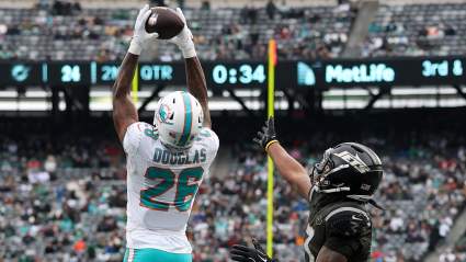 Dolphins CB Earns AFC Defensive Player of the Week Honors