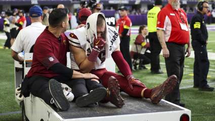 Commanders TE Zach Ertz Taken Out by ‘Dirty Hit’ Against Vikings