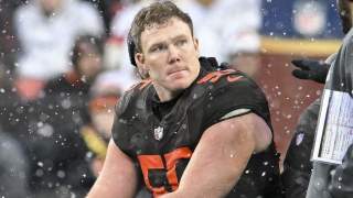Ravens Sign Starting Center Away From Hated AFC North Rival: Report