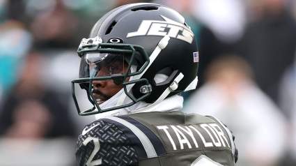 Insider Urges Jets to Dump Tyrod Taylor After Early Dolphins Exit