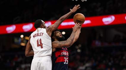 Cavs Star Out 2-4 Weeks with Calf Strain