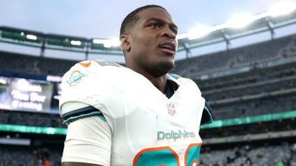 Dolphins RB De’Von Achane Sends Clear Message on Facing Jalen Ramsey: ‘We Know Him’