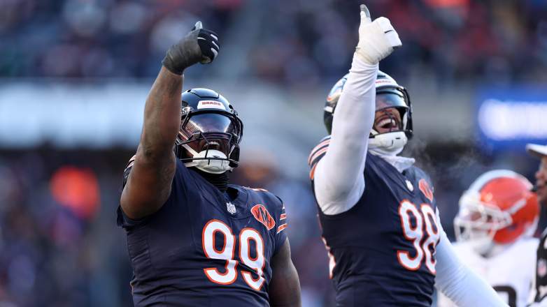 Bears DT Gervon Dexter Sr. and DE Montez Sweat