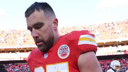 Kelce’s Postgame Actions Indicate His Chiefs Run May Be Over, as Mahomes Lost for Year