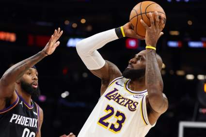 LeBron James Provides Concerning Injury Update After Lakers Win