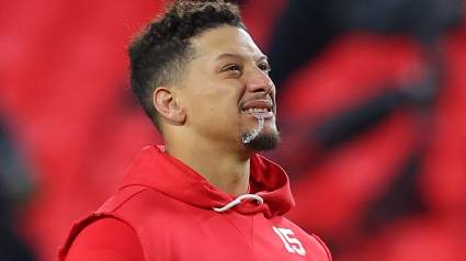 Chiefs’ Patrick Mahomes Gets Realistic Recovery Timeline on Torn ACL: Insider