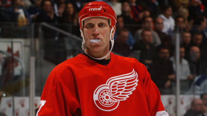 Brett Hull Reveals the Call That Led Him to Sign With the Red Wings