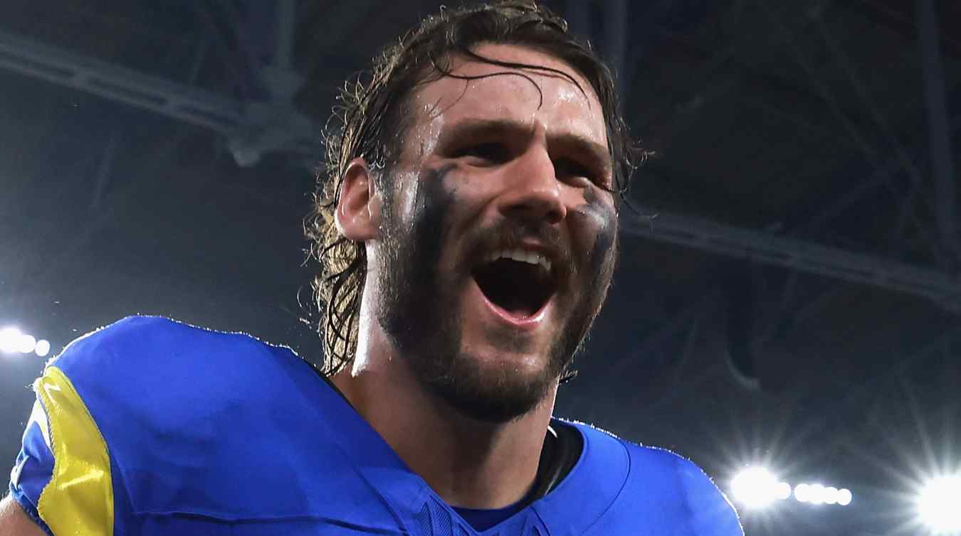 Ex-Seahawks TE Makes Epic Playoff Game-Winning Catch [Watch]